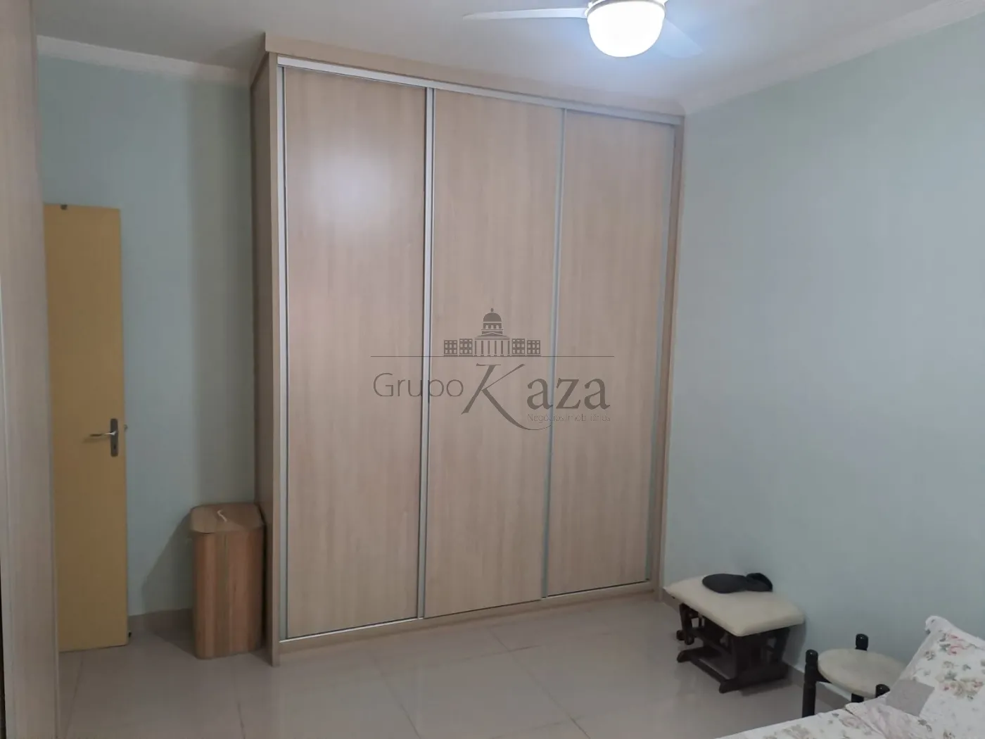 Foto 16 de Casa Padrão em Jardim das Indústrias, São José dos Campos - imagem 16