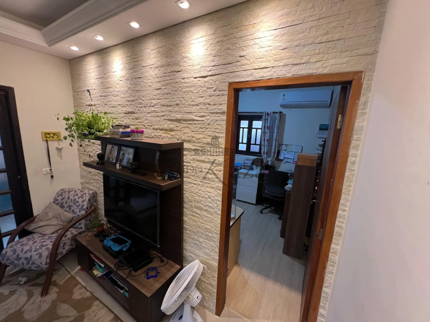 Foto 3 de Casa Padrão em Residencial União, São José dos Campos - imagem 3