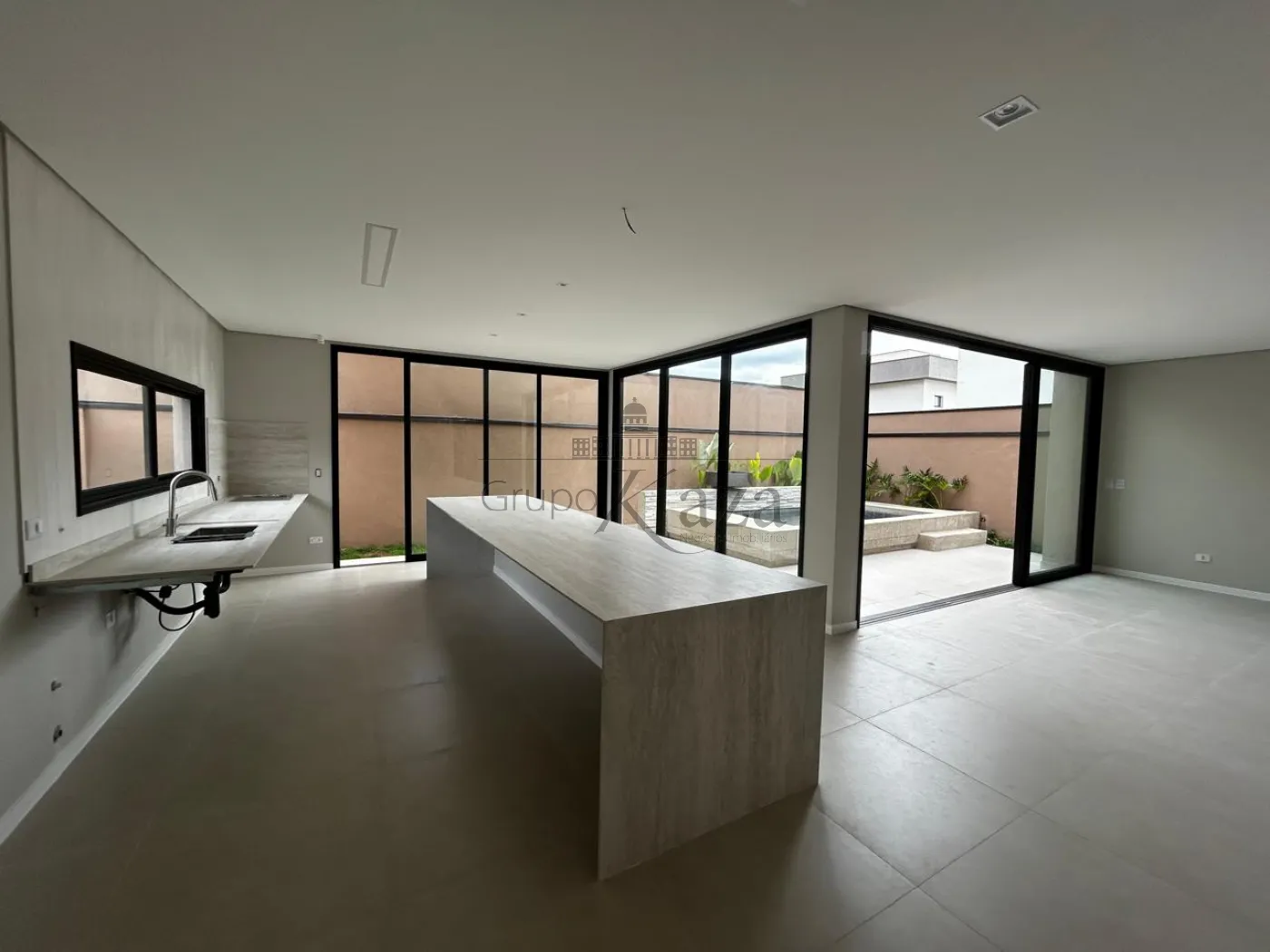 Foto 1 de Casa Condomínio em Bairro Floresta, São José dos Campos - imagem 1