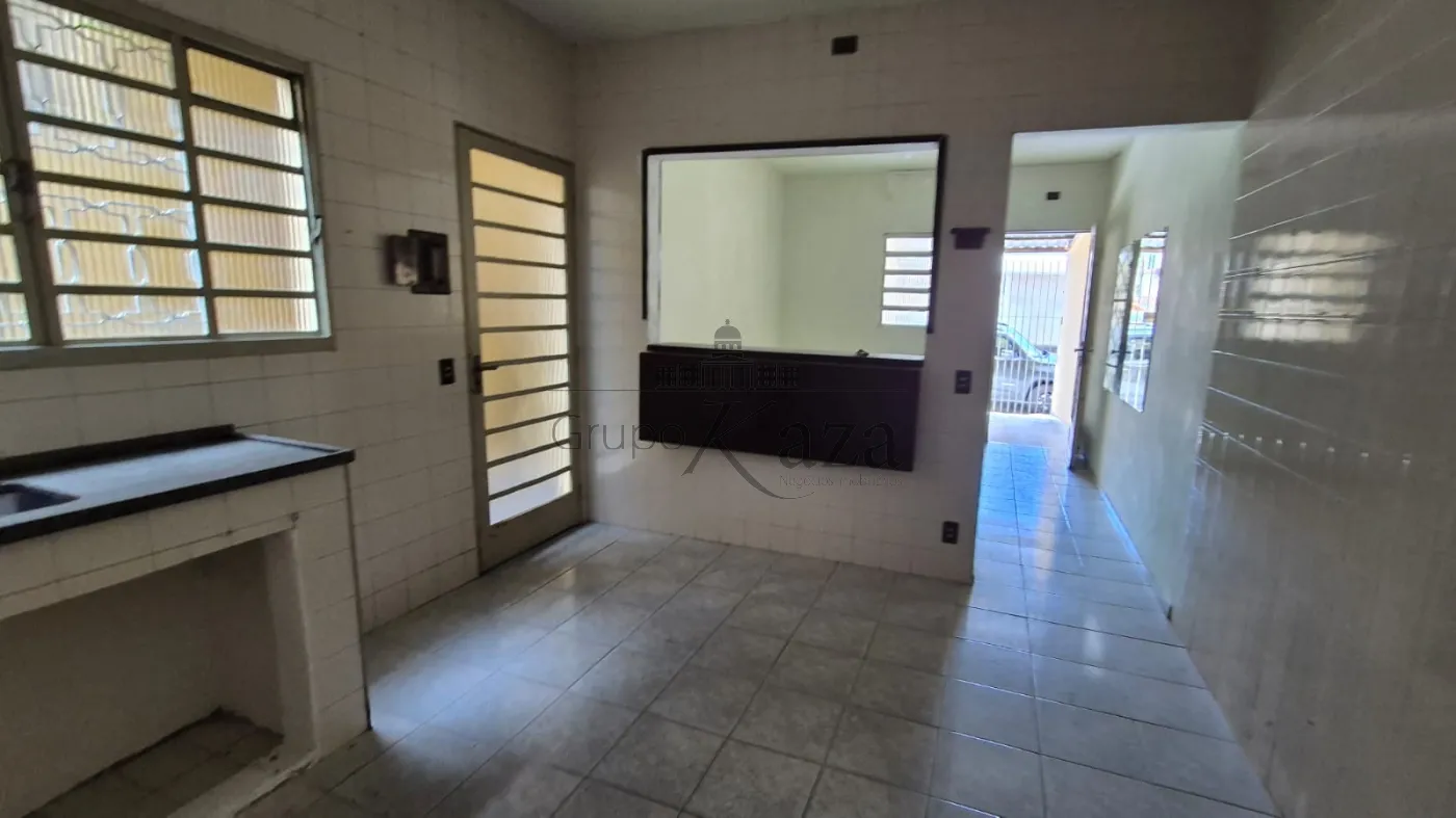 Foto 4 de Casa Padrão em Jardim Emilia, Jacareí - imagem 4