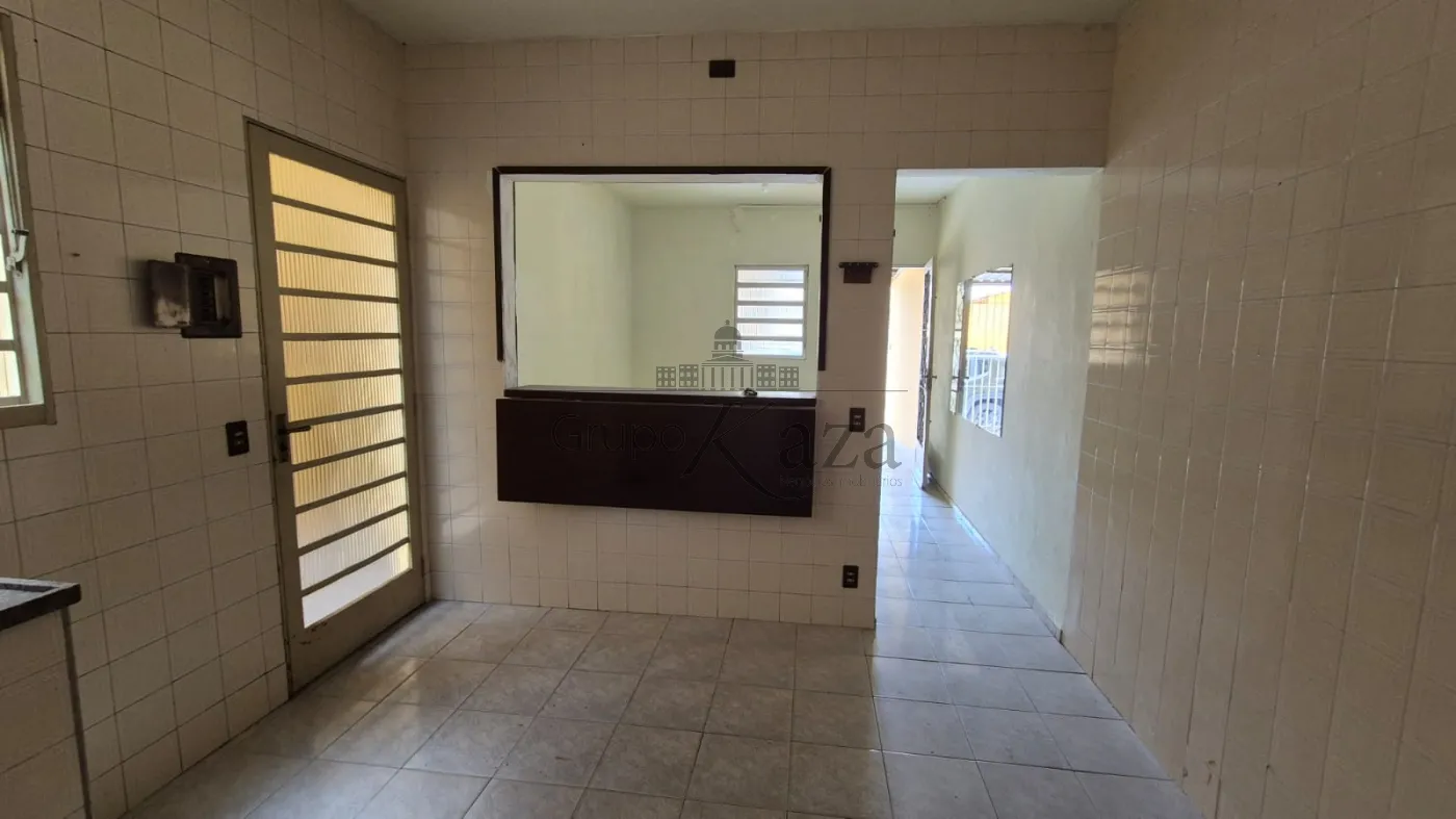 Foto 6 de Casa Padrão em Jardim Emilia, Jacareí - imagem 6