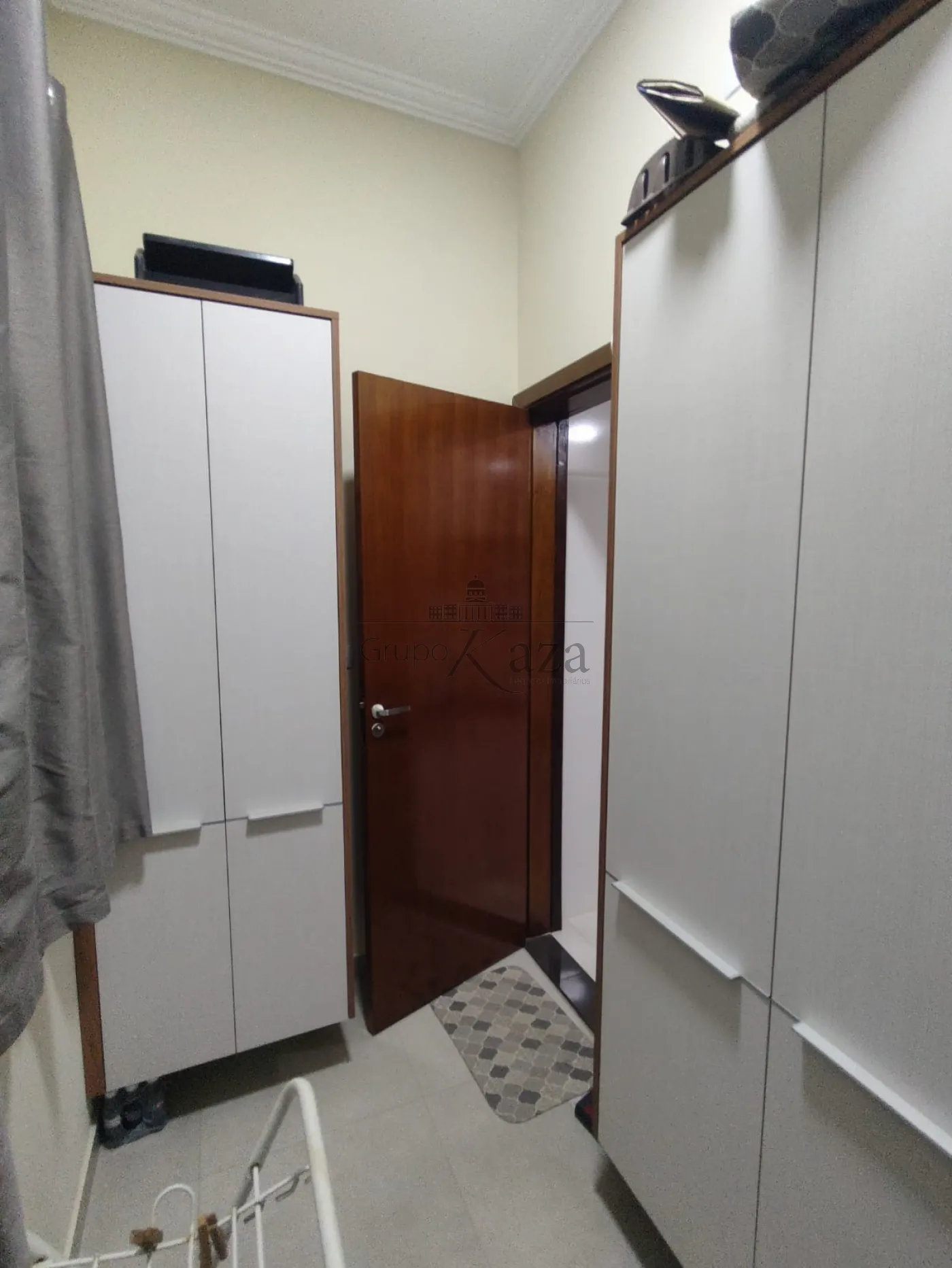 Foto 10 de Casa Padrão em Chácaras Reunidas Igarapés, Jacareí - imagem 10