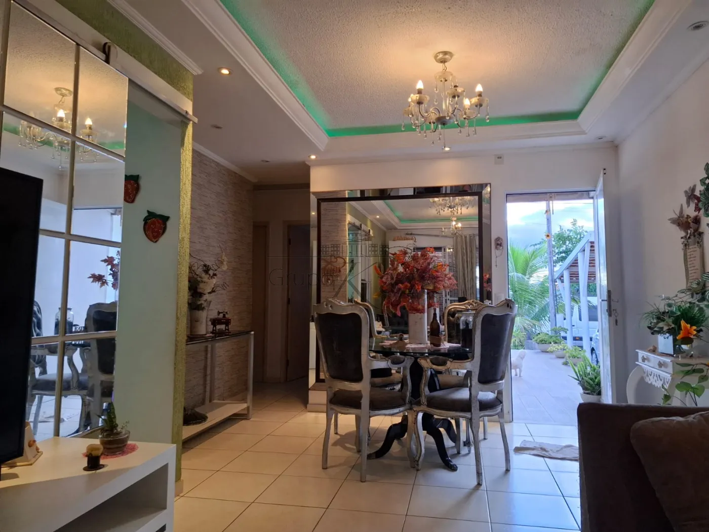 Foto 2 de Casa Condomínio em Eugênio de Mello, São José dos Campos - imagem 2