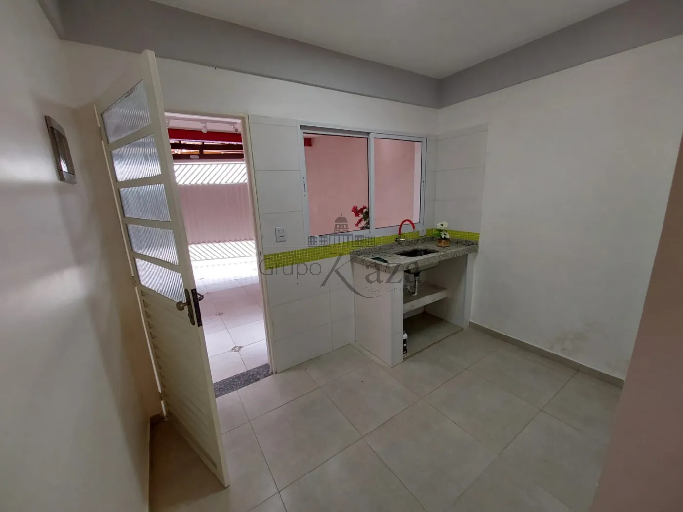 Foto 7 de Casa Sobrado em Jardim Nova Detroit, São José dos Campos - imagem 7