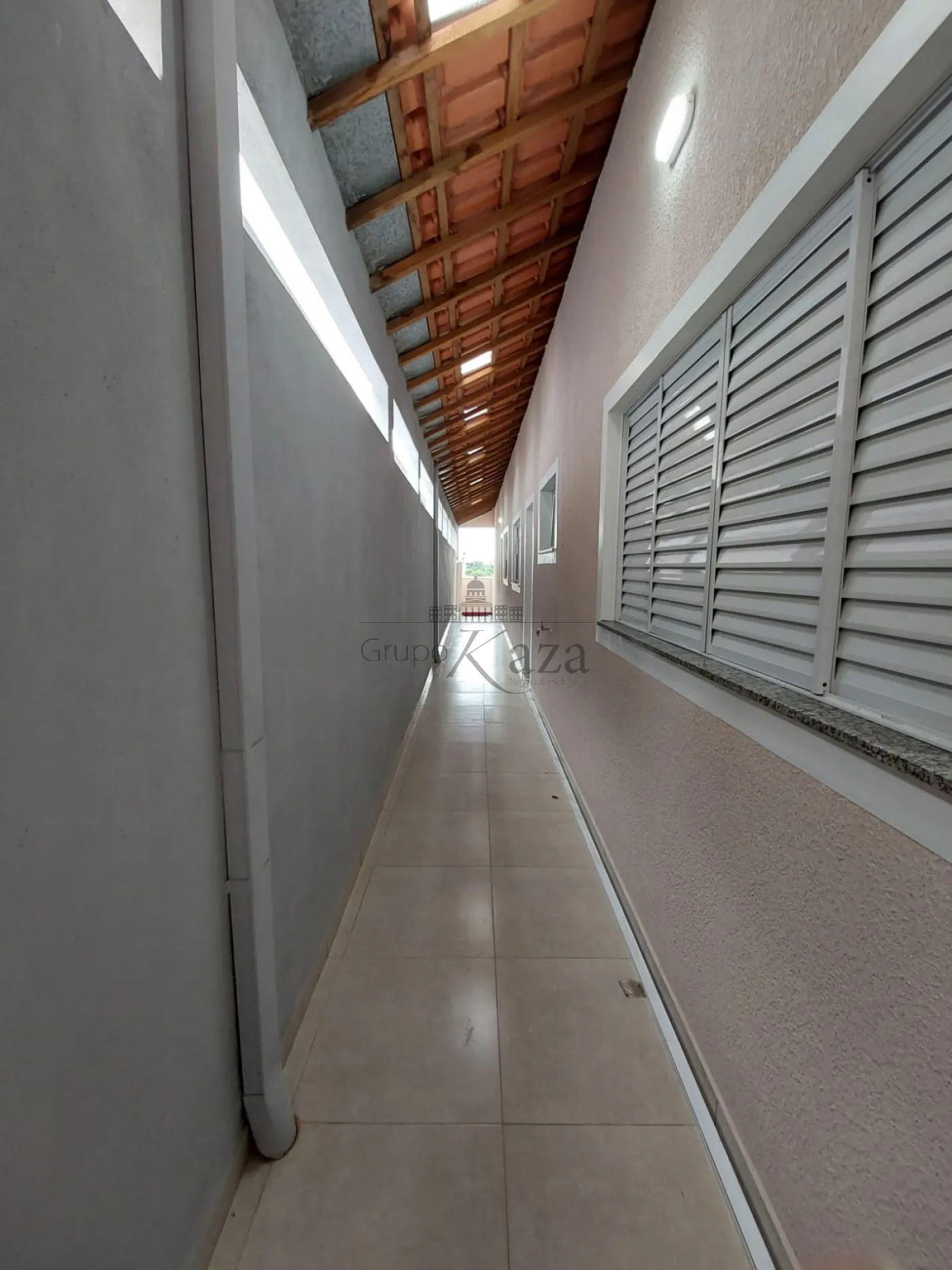 Foto 12 de Casa Sobrado em Jardim Nova Detroit, São José dos Campos - imagem 12