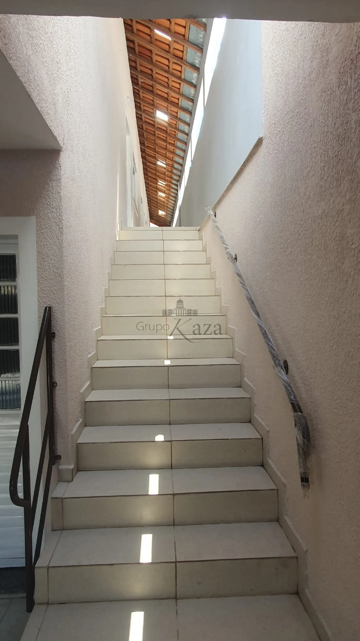 Foto 11 de Casa Sobrado em Jardim Nova Detroit, São José dos Campos - imagem 11