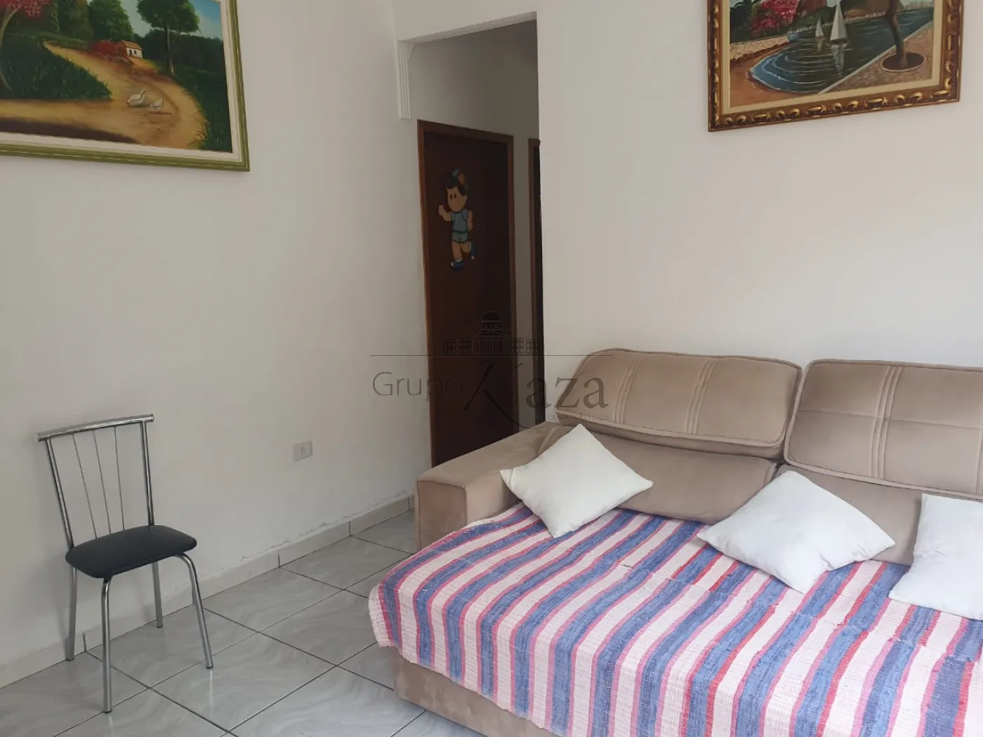 Foto 1 de Casa Padrão em Jardim Santa Marina, Jacareí - imagem 1