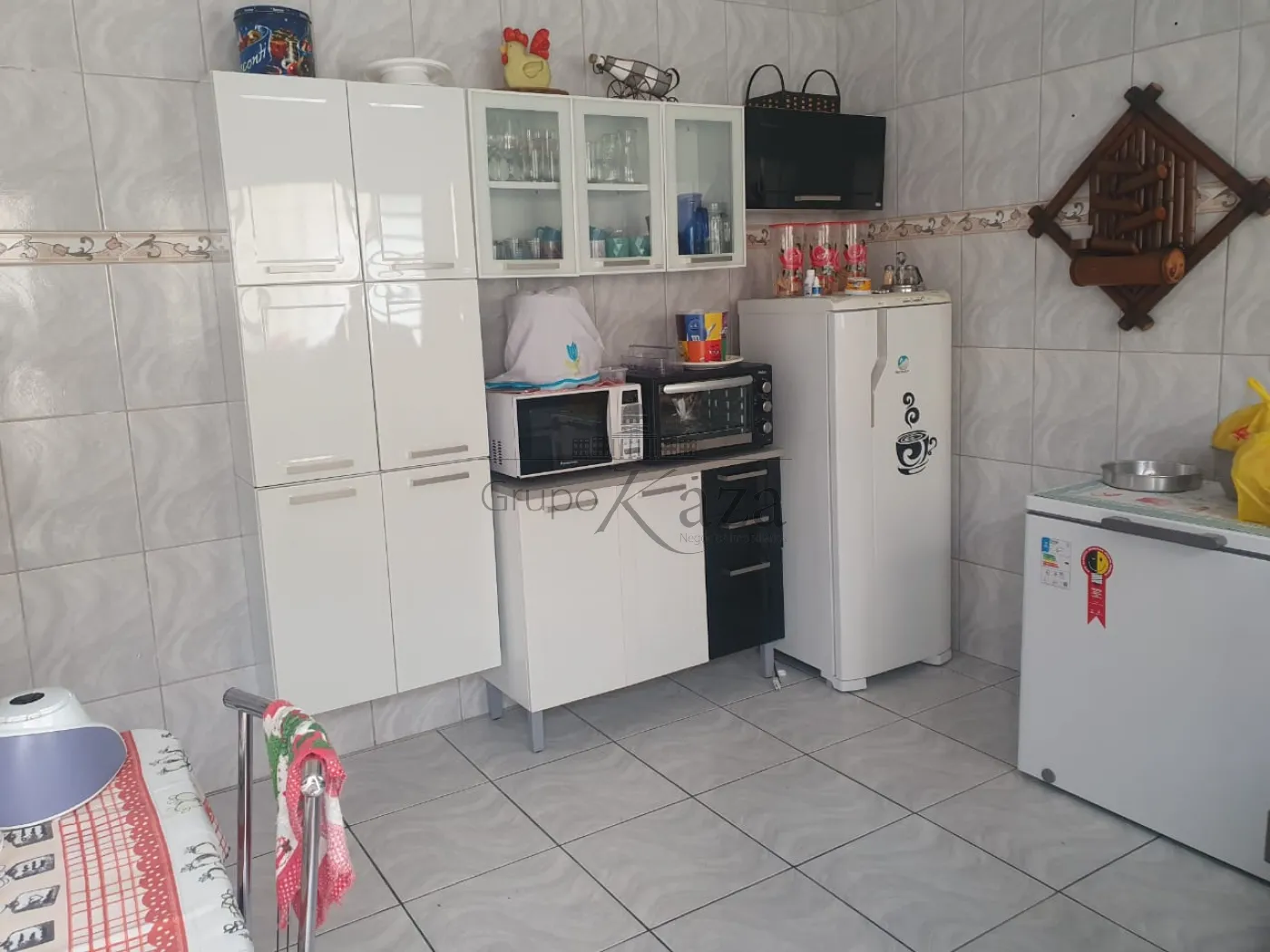 Foto 2 de Casa Padrão em Jardim Santa Marina, Jacareí - imagem 2