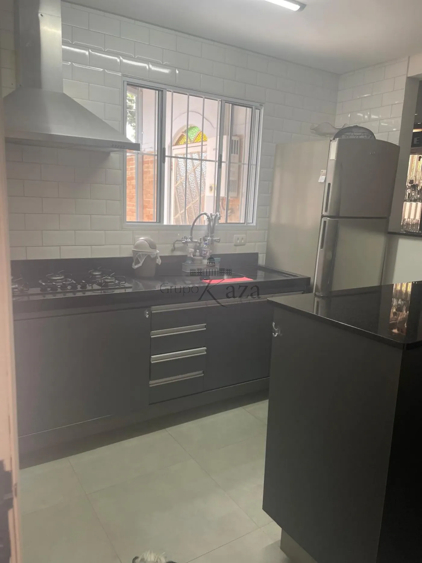 Foto 8 de Casa Padrão em Jardim Estoril, São José dos Campos - imagem 8