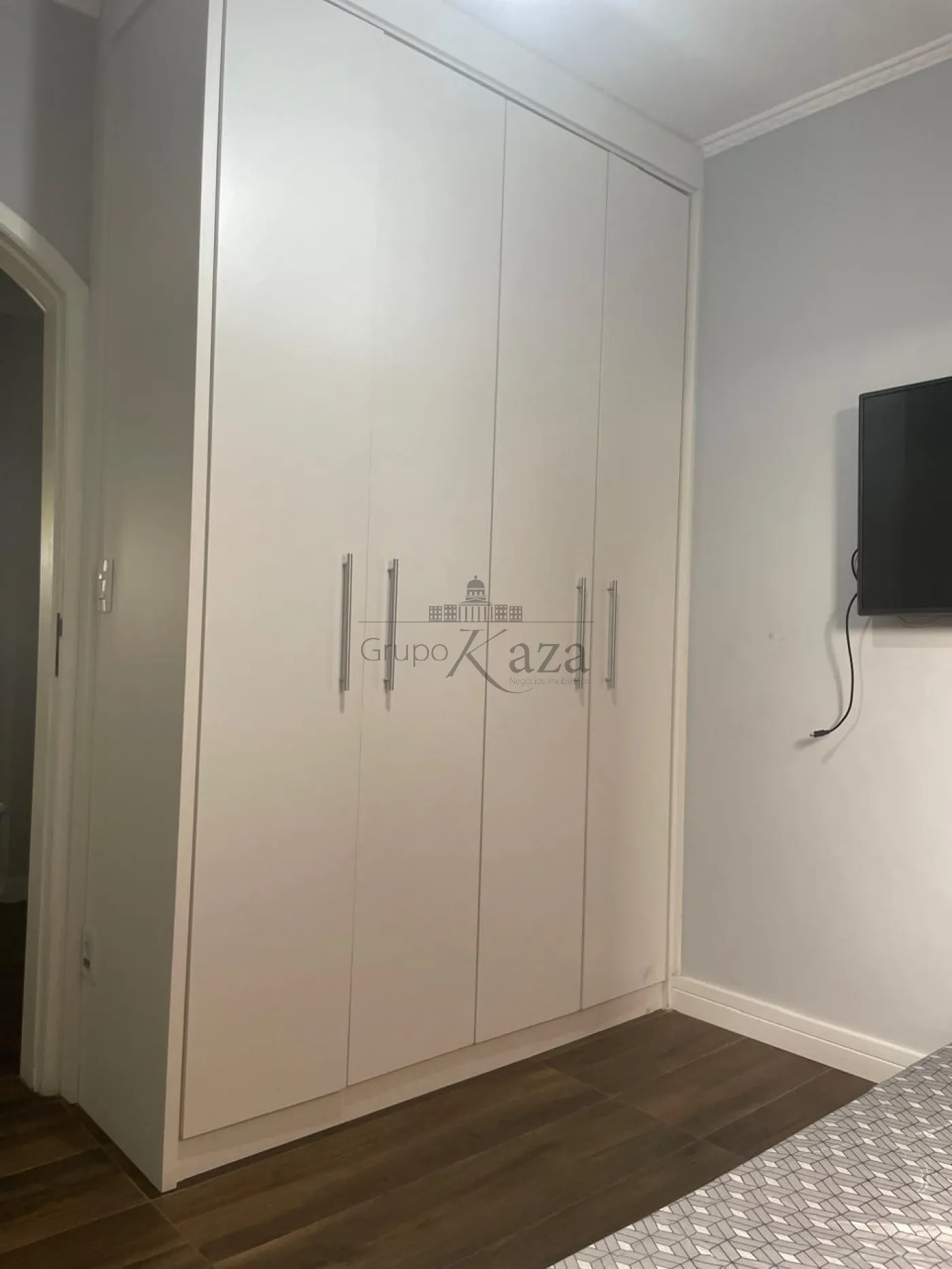 Foto 17 de Casa Padrão em Jardim Estoril, São José dos Campos - imagem 17