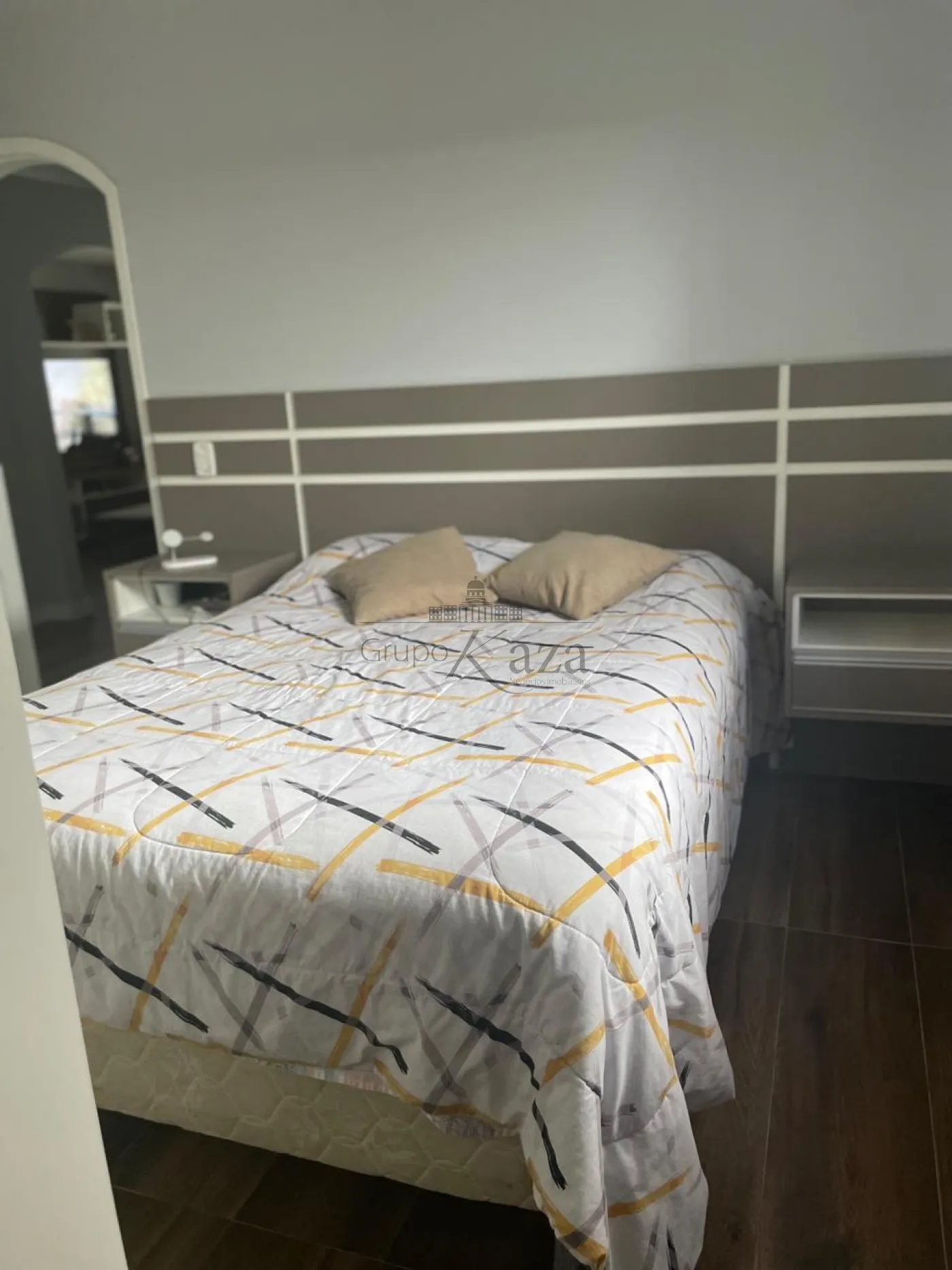 Foto 14 de Casa Padrão em Jardim Estoril, São José dos Campos - imagem 14