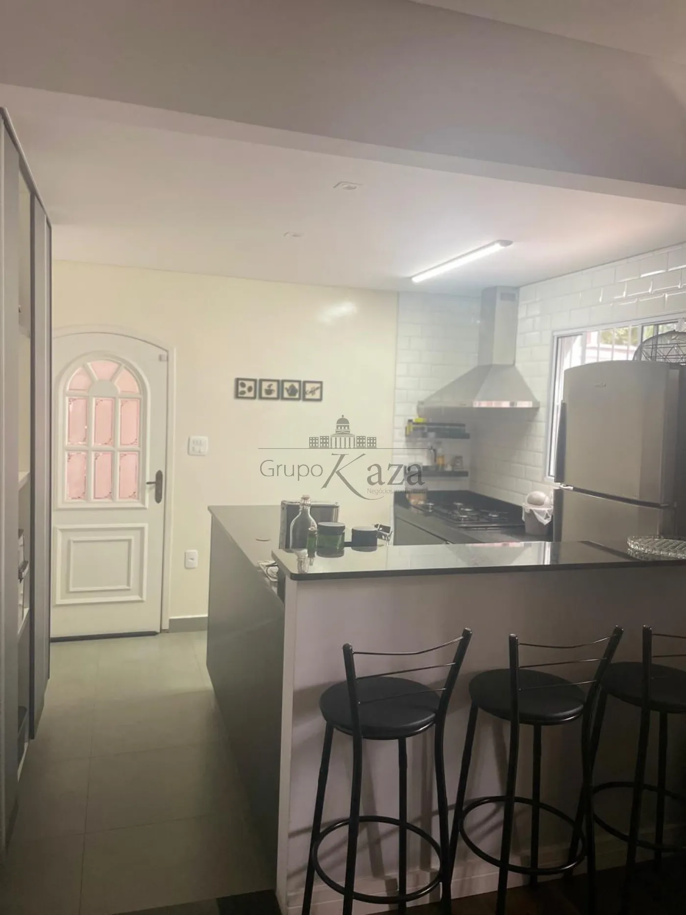 Foto 9 de Casa Padrão em Jardim Estoril, São José dos Campos - imagem 9