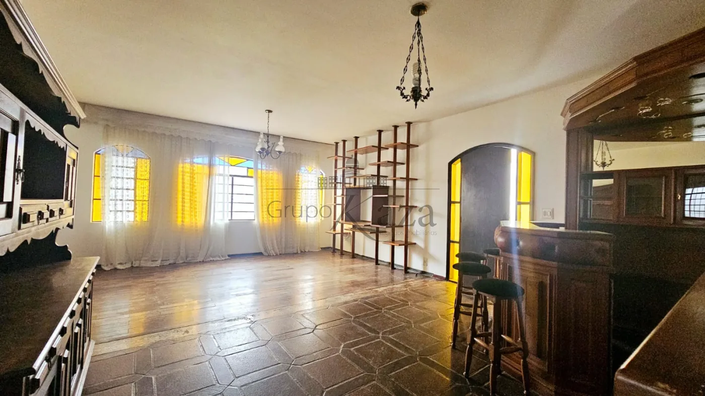 Foto 2 de Casa Padrão em Cidade Jardim, Jacareí - imagem 2