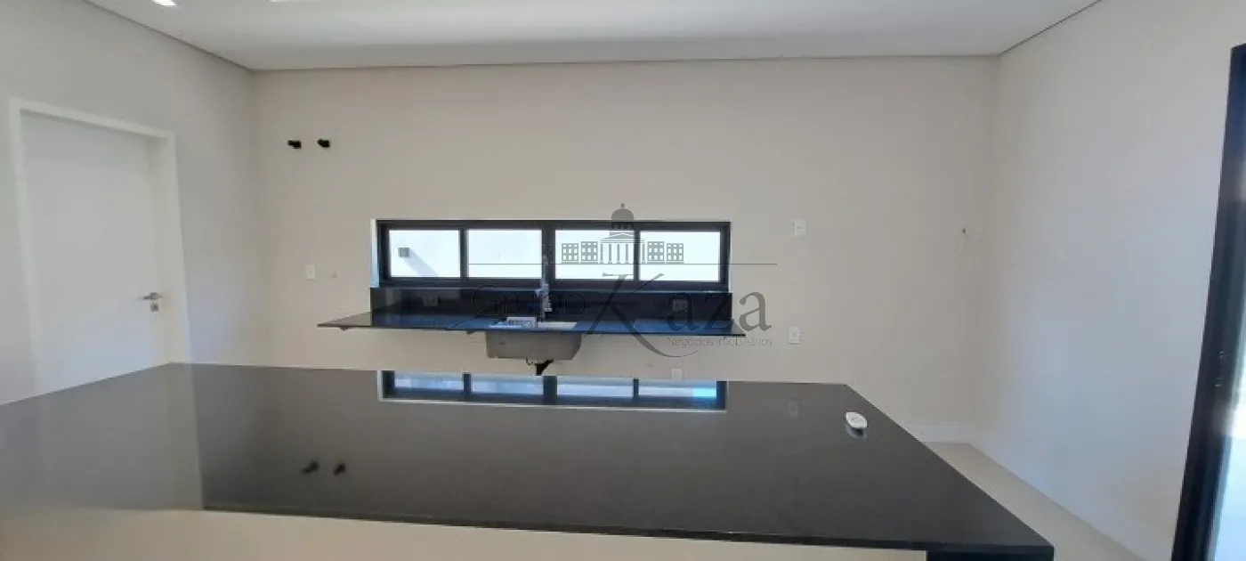 Foto 3 de Comercial Condomínio em Parque Residencial Maria Elmira, Caçapava - imagem 3 Foto 3 de Comercial Condomínio em Parque Residencial Maria Elmira, Caçapava - imagem 3