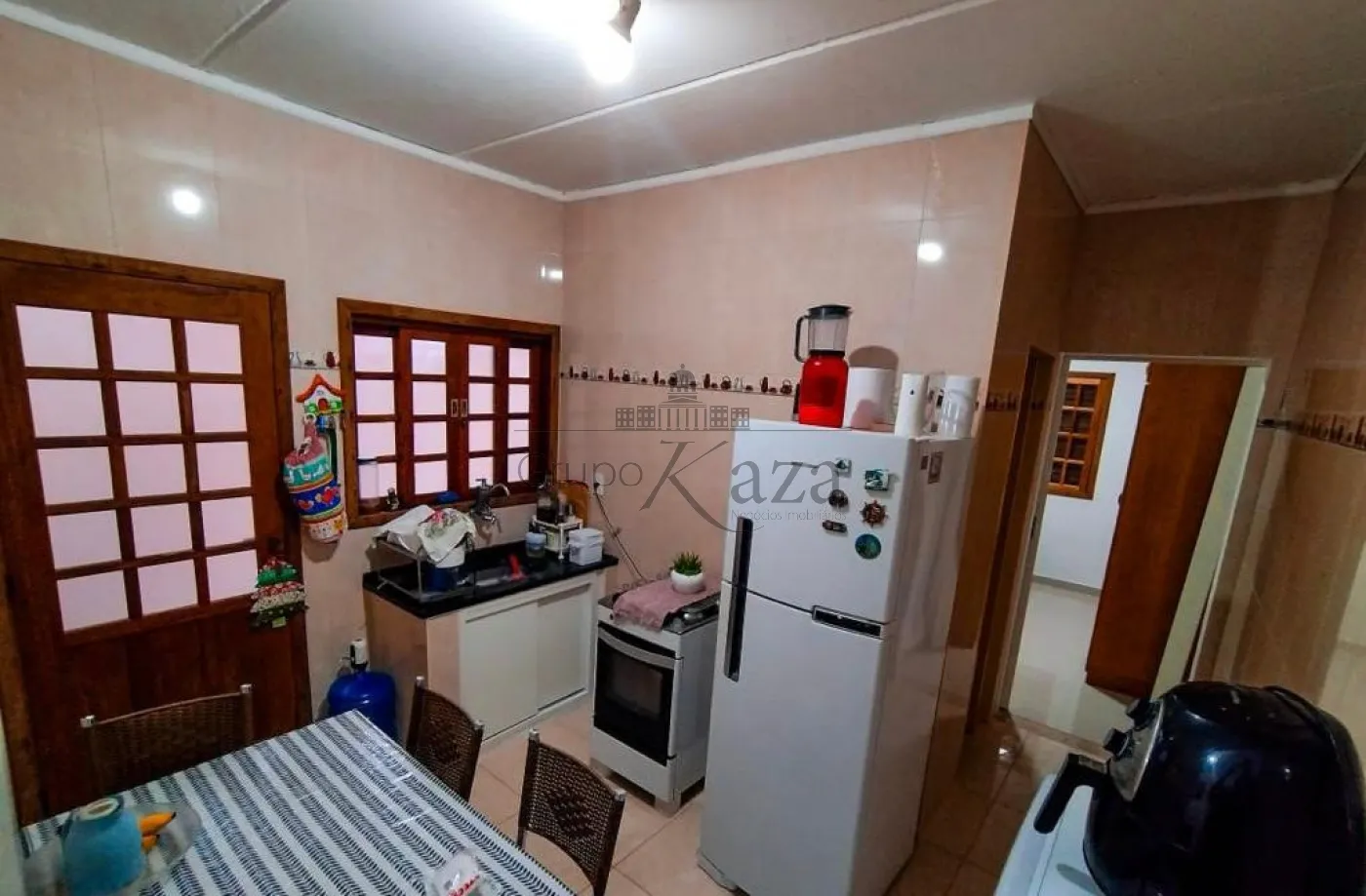Foto 2 de Casa Padrão em Jardim Maria Amélia, Jacareí - imagem 2
