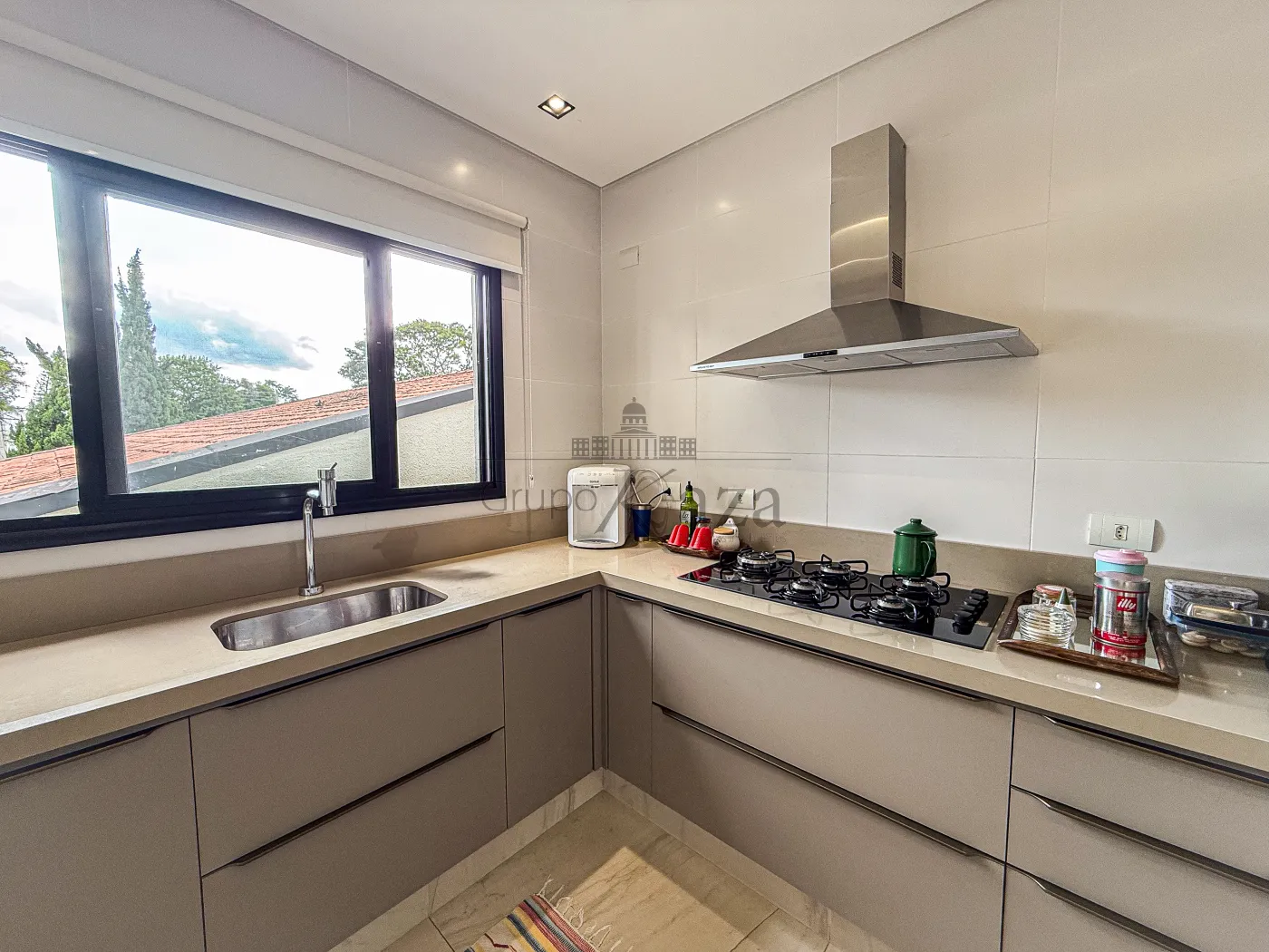 Foto 14 de Casa Padrão em Jardim Esplanada II, São José dos Campos - imagem 14