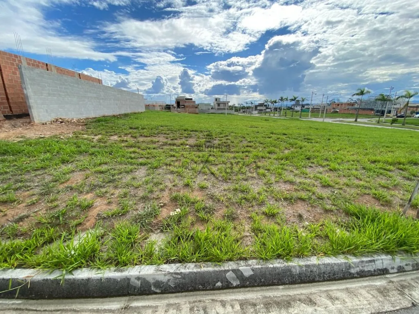 Foto 3 de Terreno Condomínio em Eugênio de Mello, São José dos Campos - imagem 3