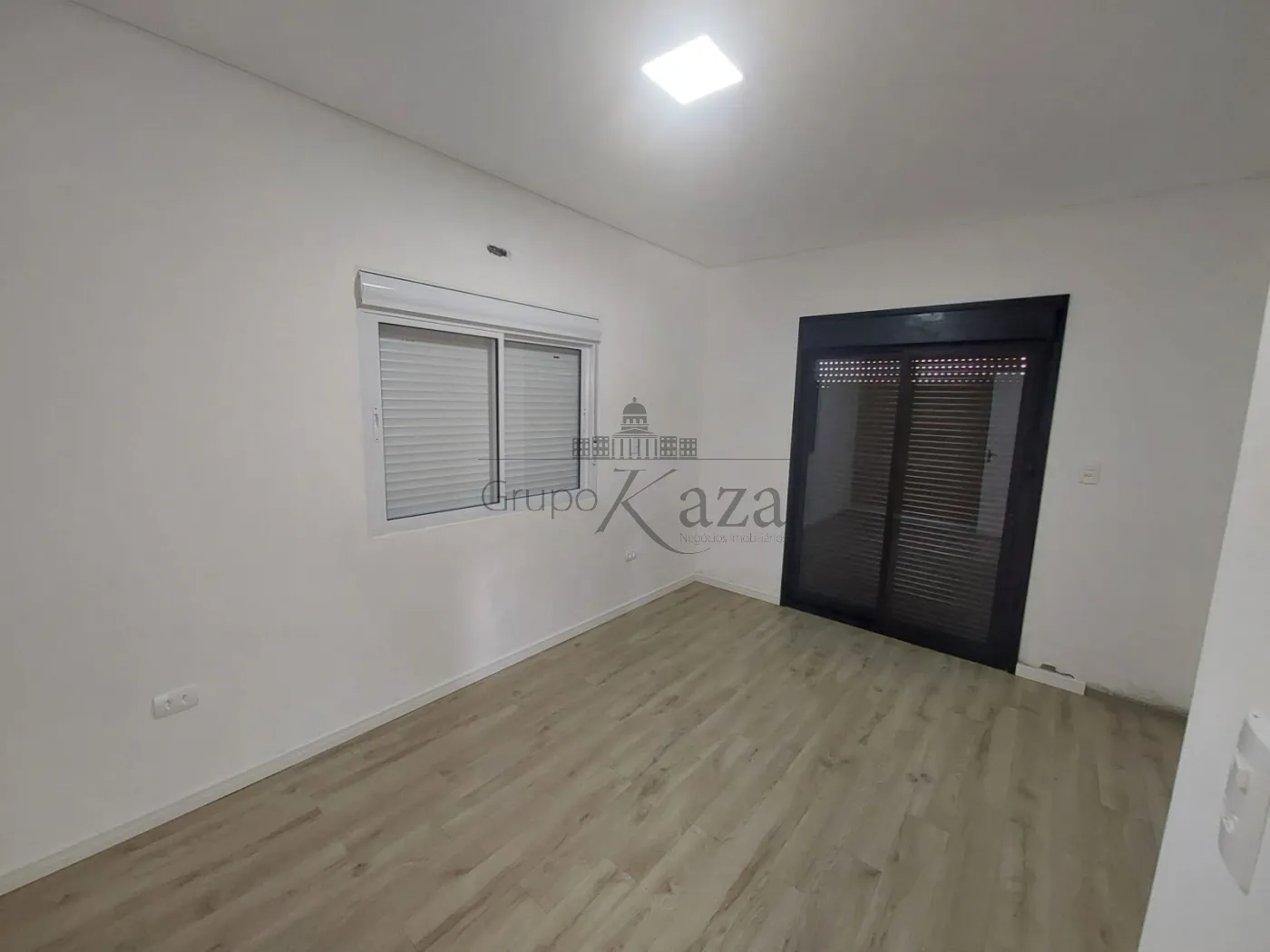 Foto 11 de Casa Condomínio em Jardim Jacinto, Jacareí - imagem 11