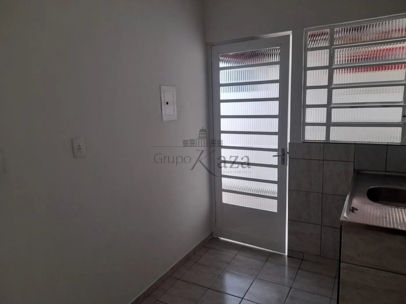 Foto 23 de Casa Padrão em Jardim da Granja, São José dos Campos - imagem 23