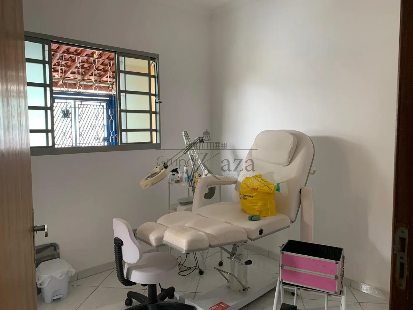 Foto 17 de Casa Térrea em Parque Novo Horizonte, São José dos Campos - imagem 17