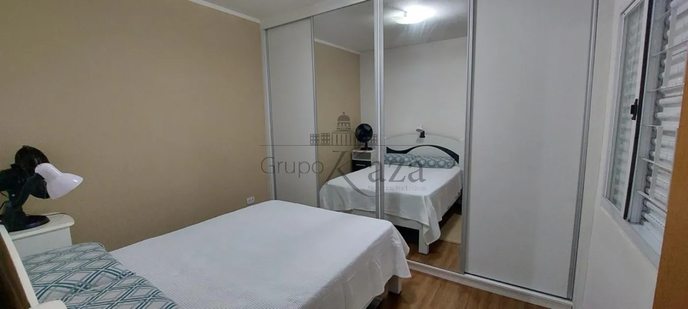 Foto 7 de Casa Padrão em Vila Rossi, São José dos Campos - imagem 7