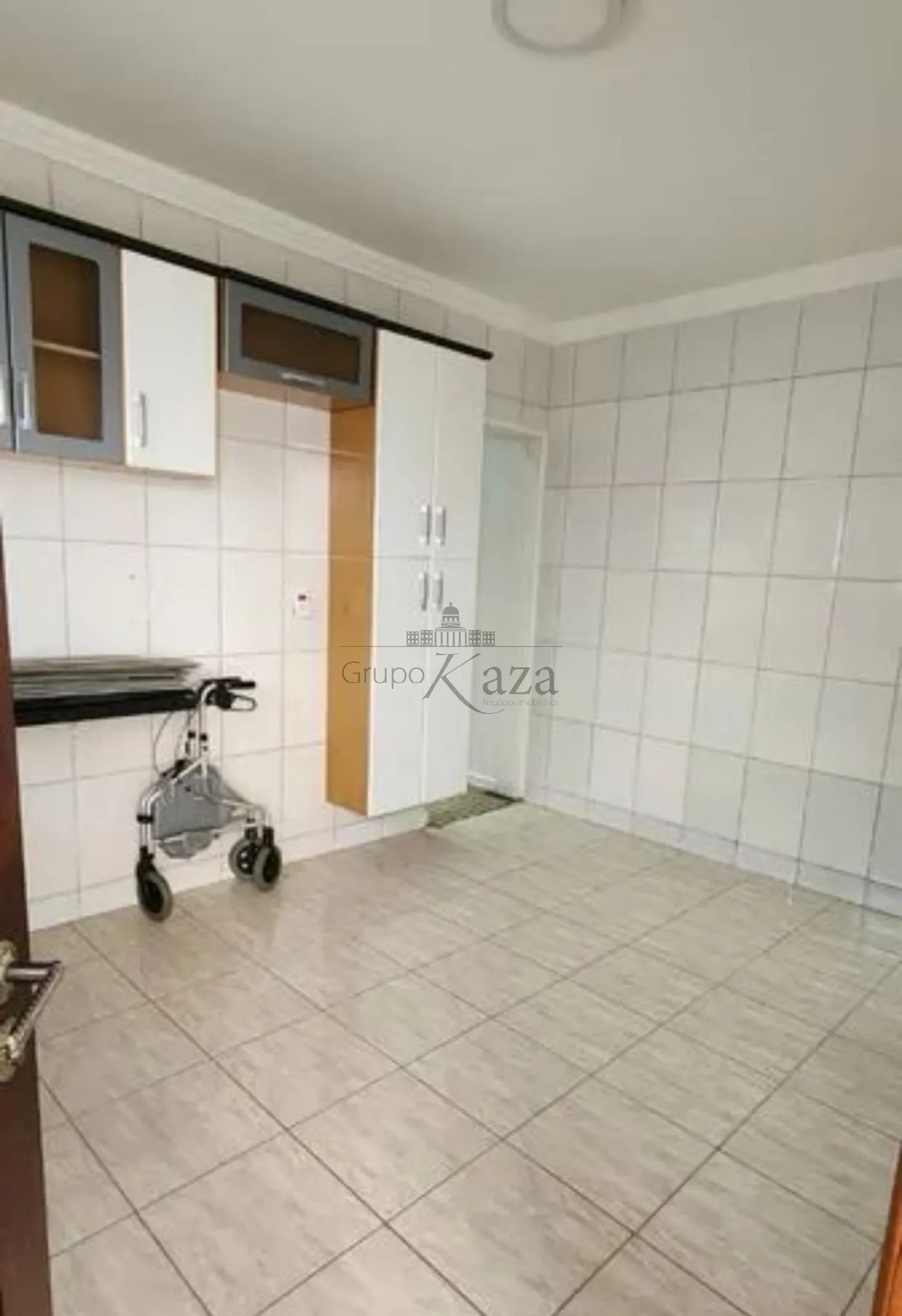 Foto 4 de Casa Térrea em Jardim Santa Marina, Jacareí - imagem 4
