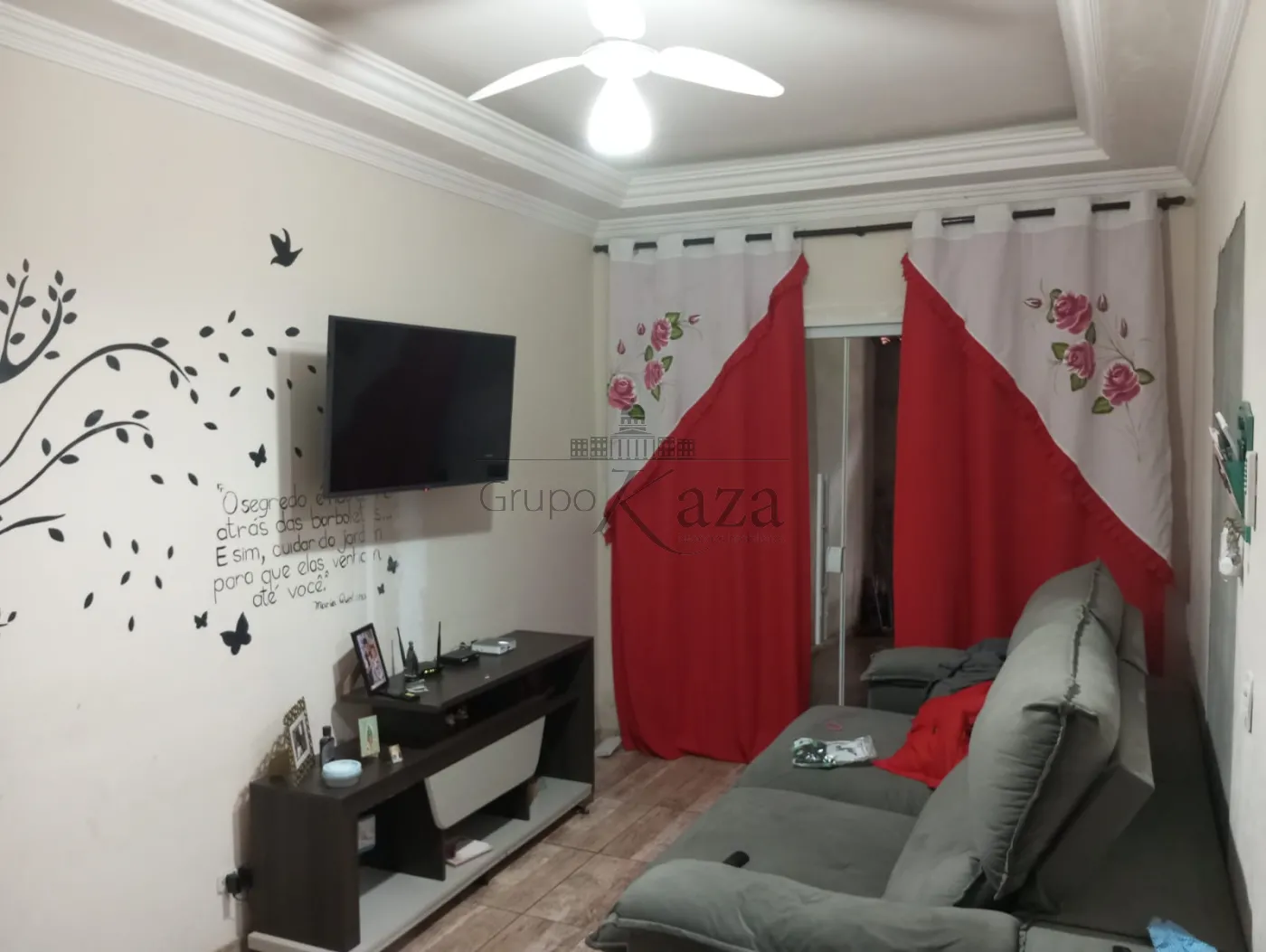 Foto 1 de Casa Padrão em Bandeira Branca, Jacareí - imagem 1