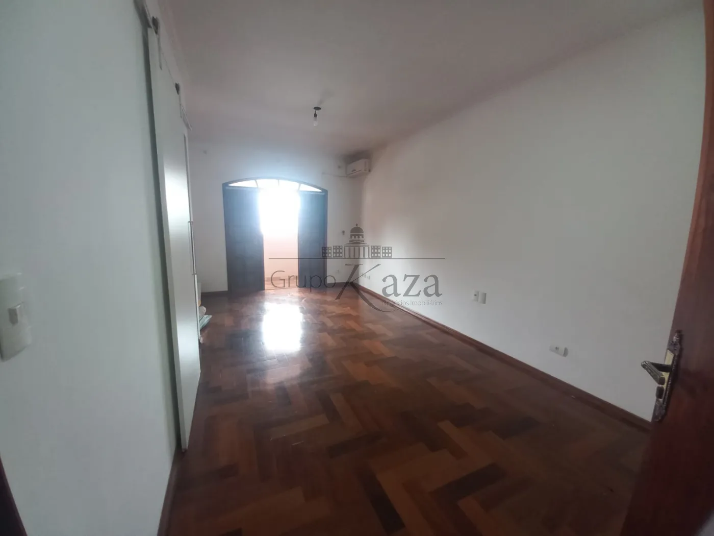 Foto 17 de Casa Sobrado em Residencial Cambuí, São José dos Campos - imagem 17