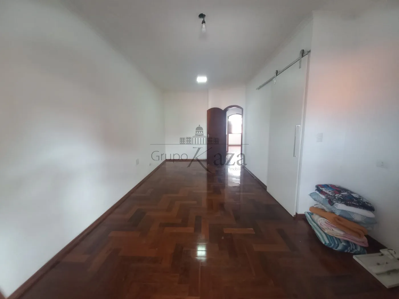 Foto 25 de Casa Sobrado em Residencial Cambuí, São José dos Campos - imagem 25
