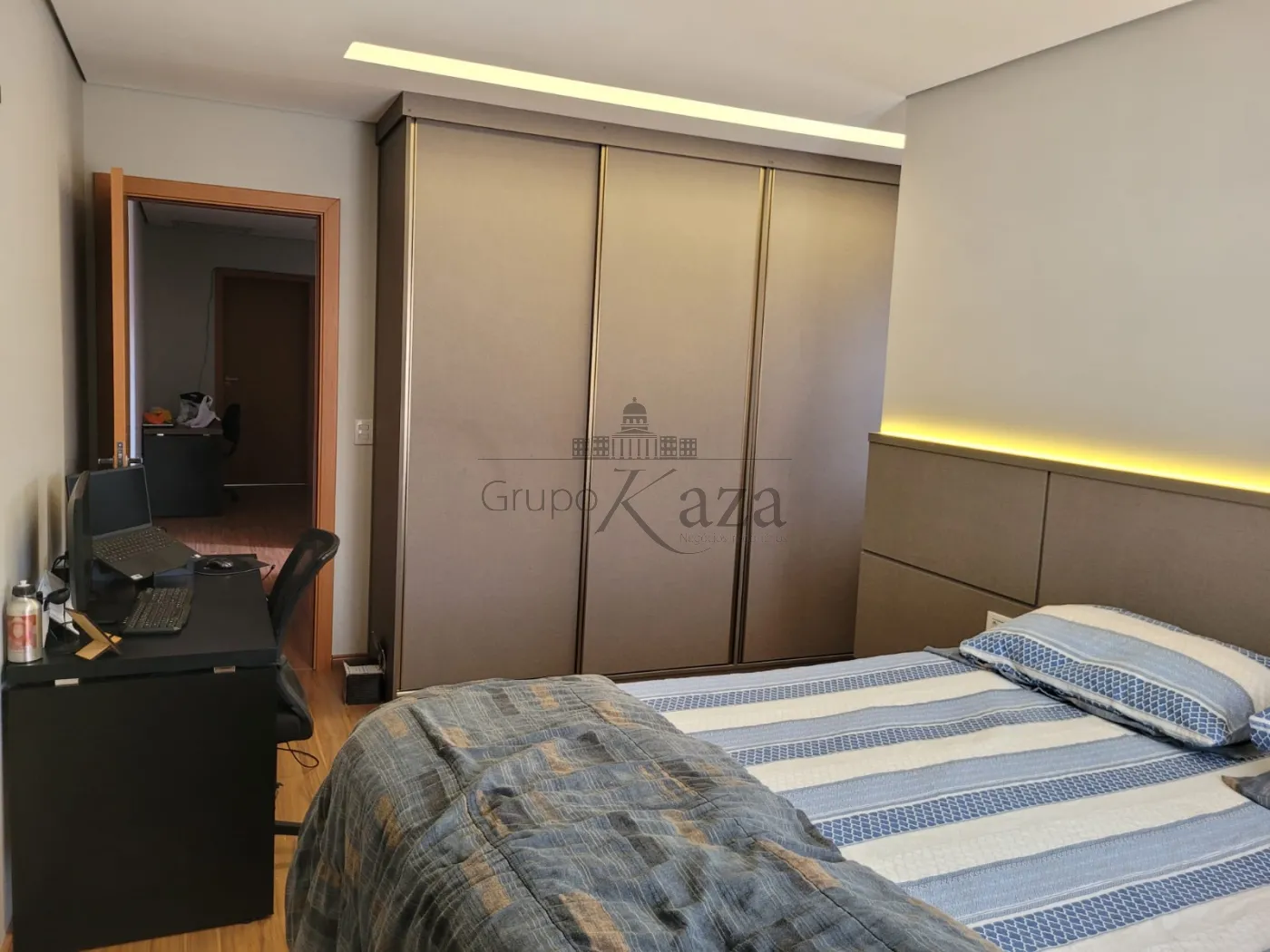 Foto 15 de Casa Sobrado em Jardim Petrópolis, São José dos Campos - imagem 15