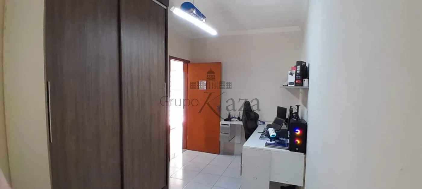 Foto 10 de Casa Padrão em Residencial Santa Paula, Jacareí - imagem 10