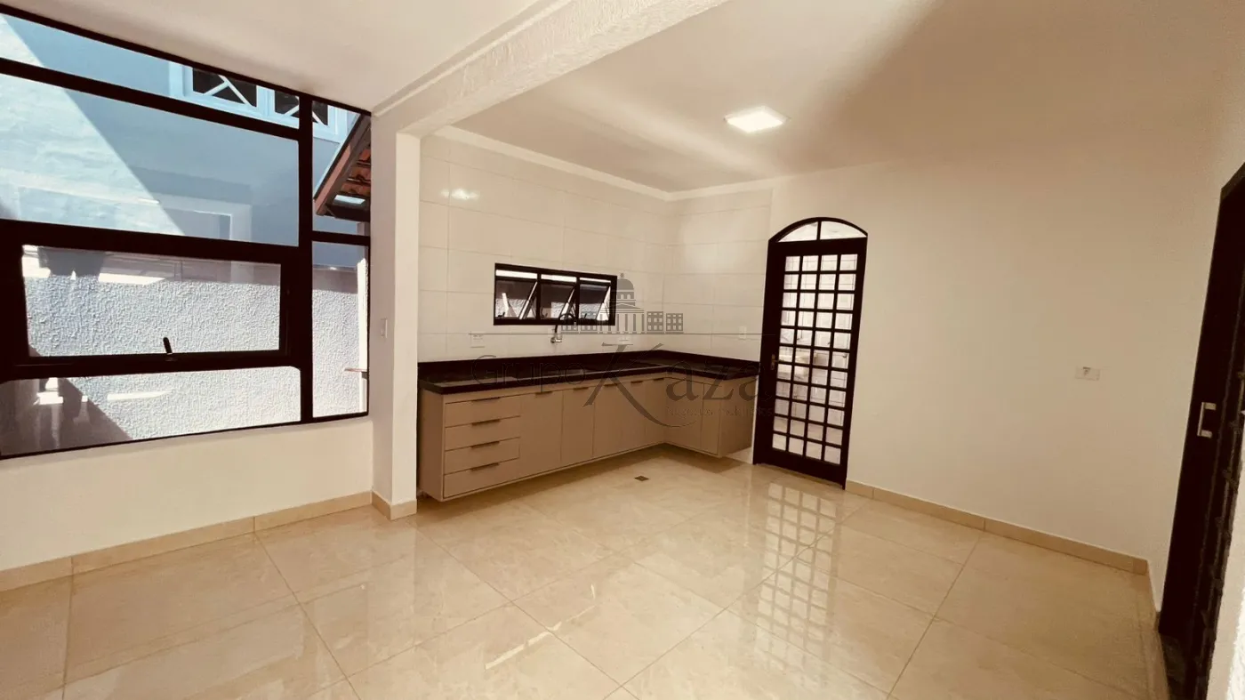 Foto 2 de Casa Condomínio em Vila Zezé, Jacareí - imagem 2