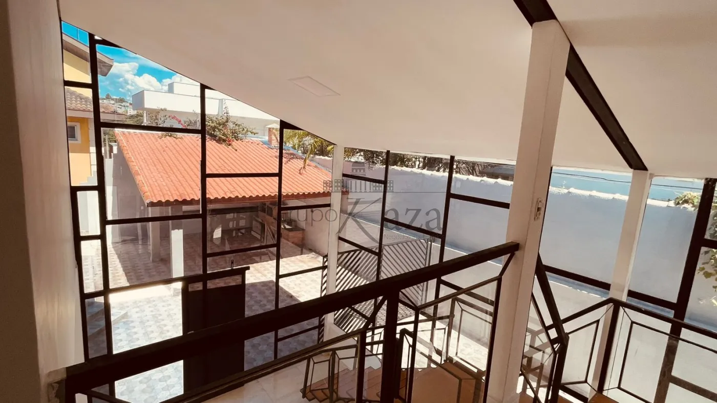 Foto 4 de Casa Condomínio em Vila Zezé, Jacareí - imagem 4