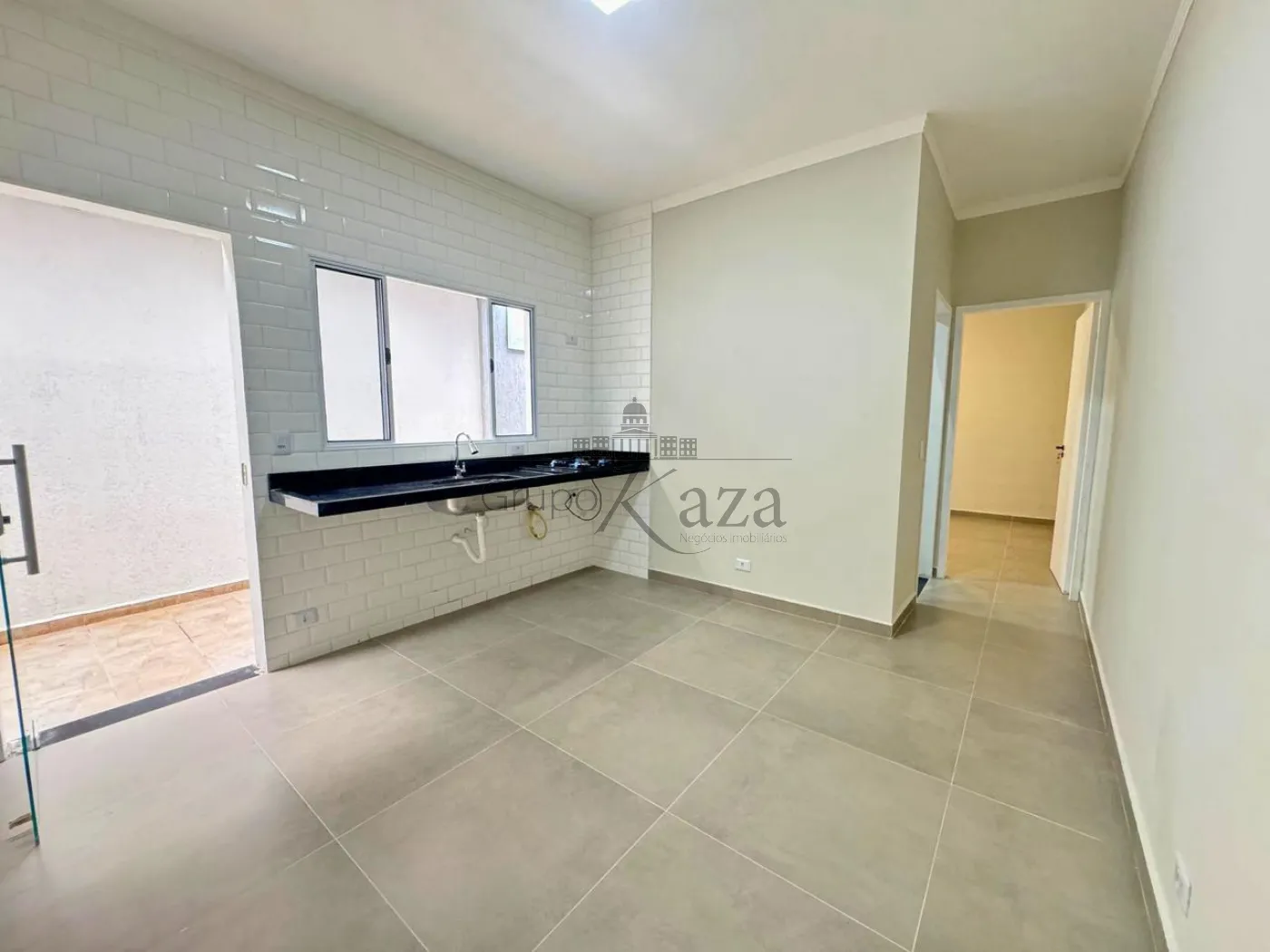 Foto 2 de Casa Padrão em Jardim Torrão de Ouro, São José dos Campos - imagem 2