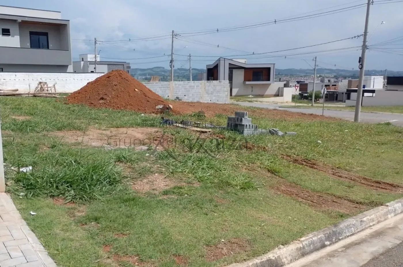 Foto 1 de Terreno Condomínio em Bairro Floresta, São José dos Campos - imagem 1 Foto 1 de Terreno Condomínio em Bairro Floresta, São José dos Campos - imagem 1