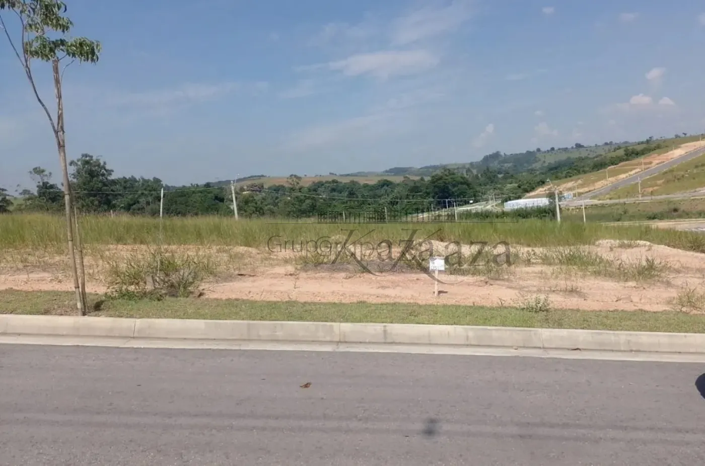 Foto 1 de Terreno Padrão em Vila Amélia, São José dos Campos - imagem 1