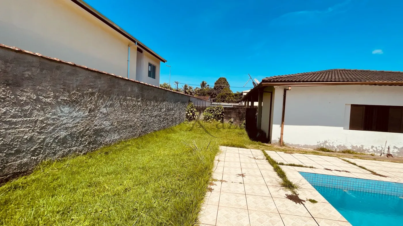 Foto 7 de Casa Térrea em Martim de Sá, Caraguatatuba - imagem 7