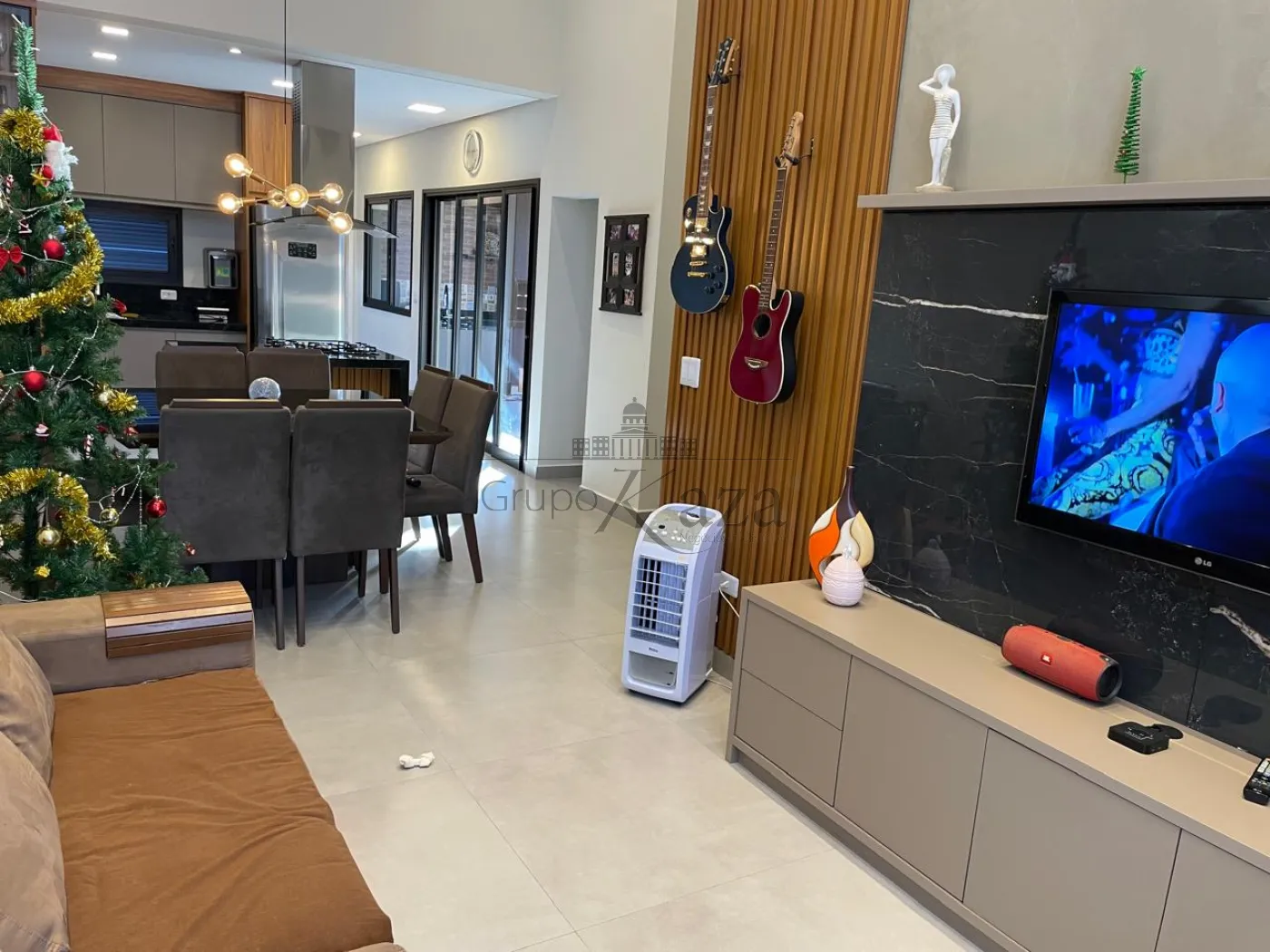 Foto 2 de Casa Condomínio em Jardim Jacinto, Jacareí - imagem 2