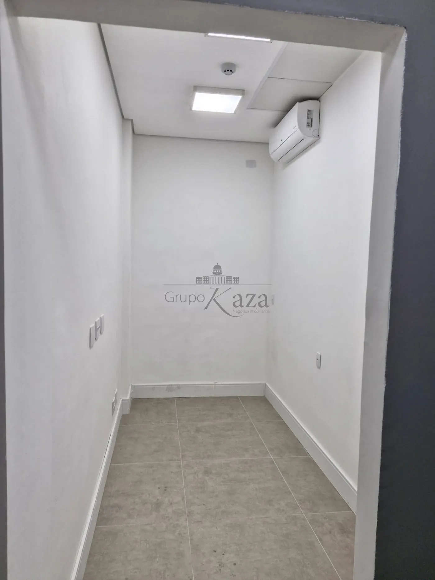 Foto 1 de Comercial Sala Condomínio em Jardim Apolo, São José dos Campos - imagem 1