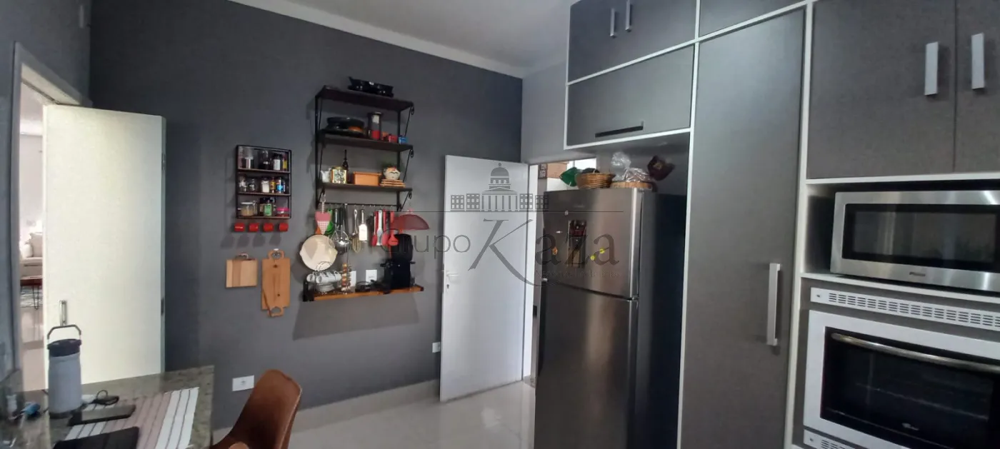 Foto 6 de Casa Condomínio em Condomínio Residencial Mont Blanc, São José dos Campos - imagem 6