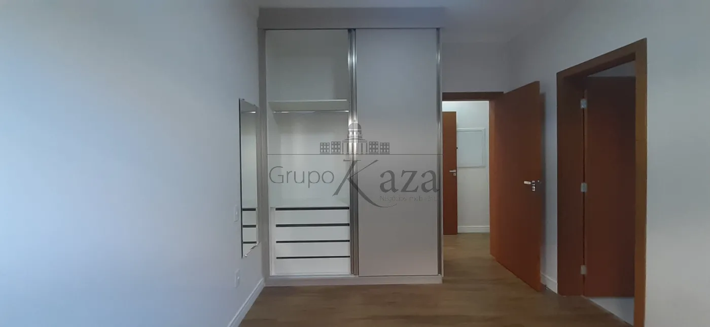 Suite 1
