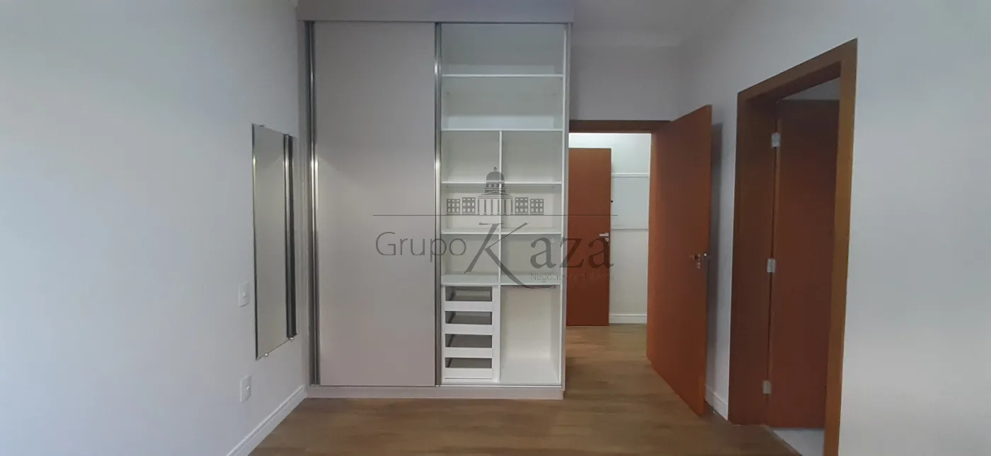 Suite 1