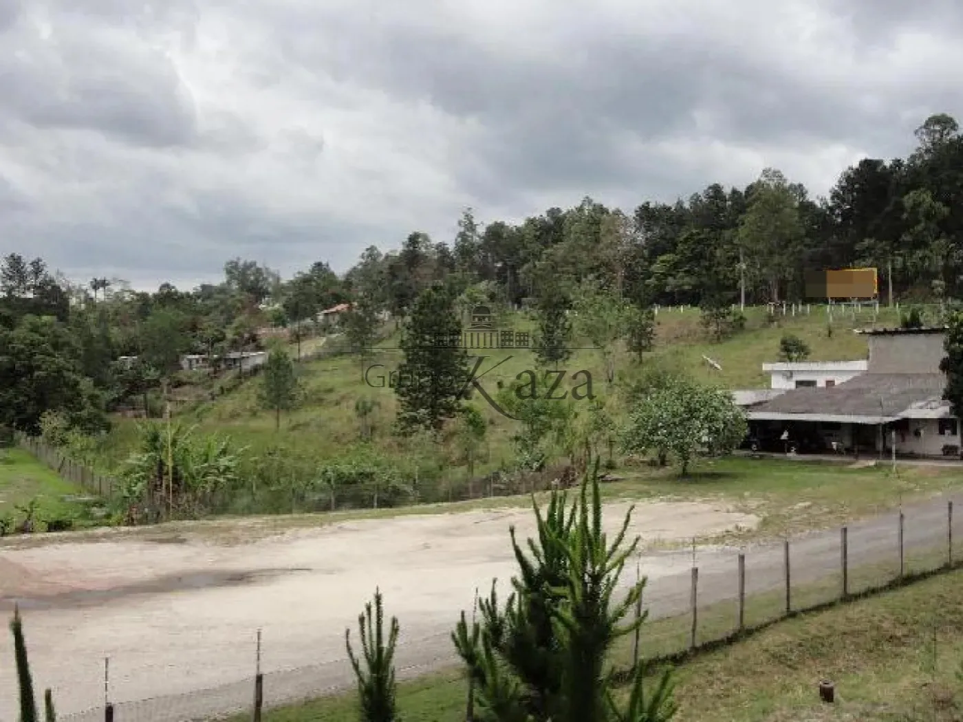 Foto 2 de Terreno Padrão em Veraneio Ijal, Jacareí - imagem 2