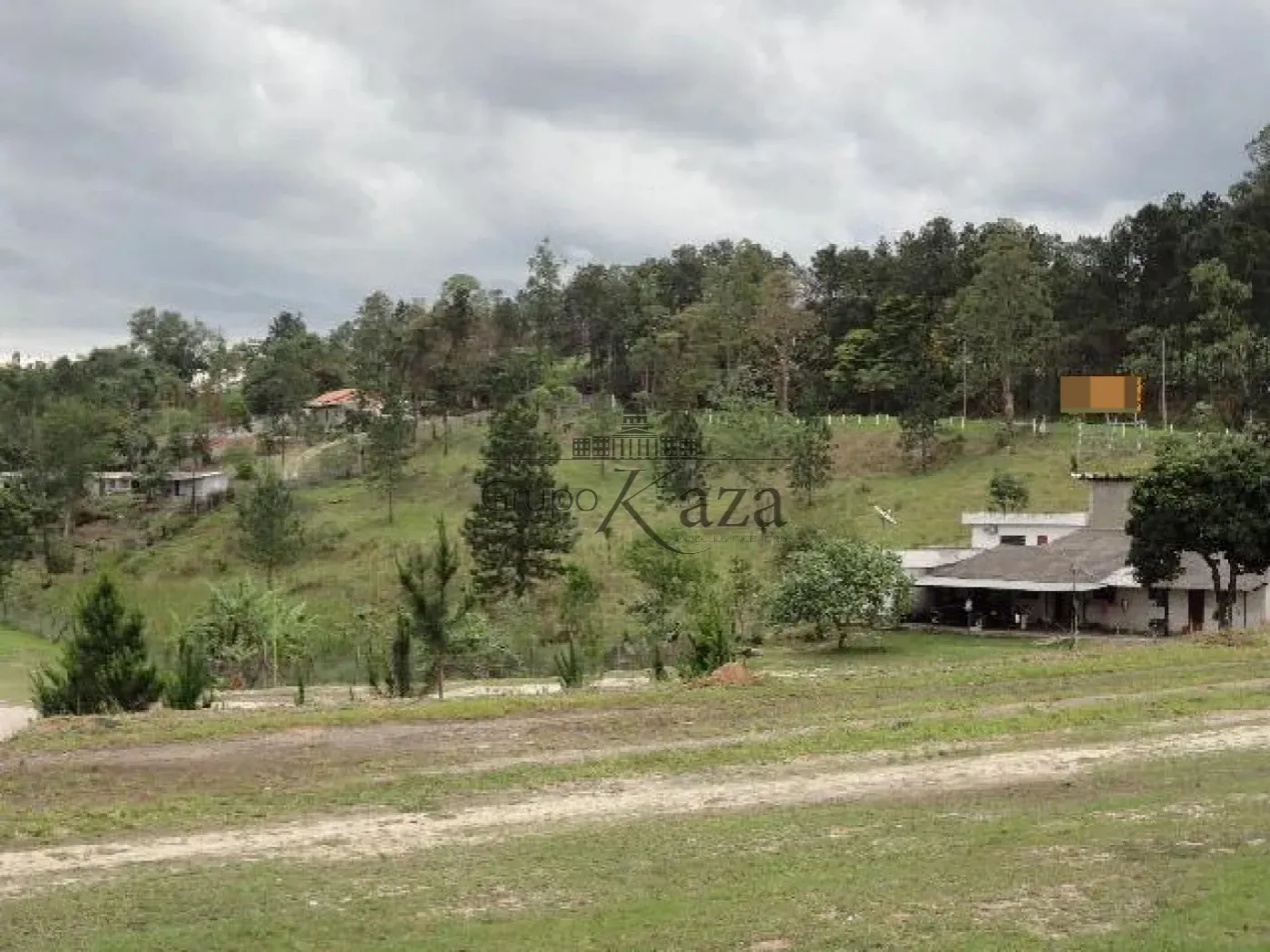 Foto 3 de Terreno Padrão em Veraneio Ijal, Jacareí - imagem 3