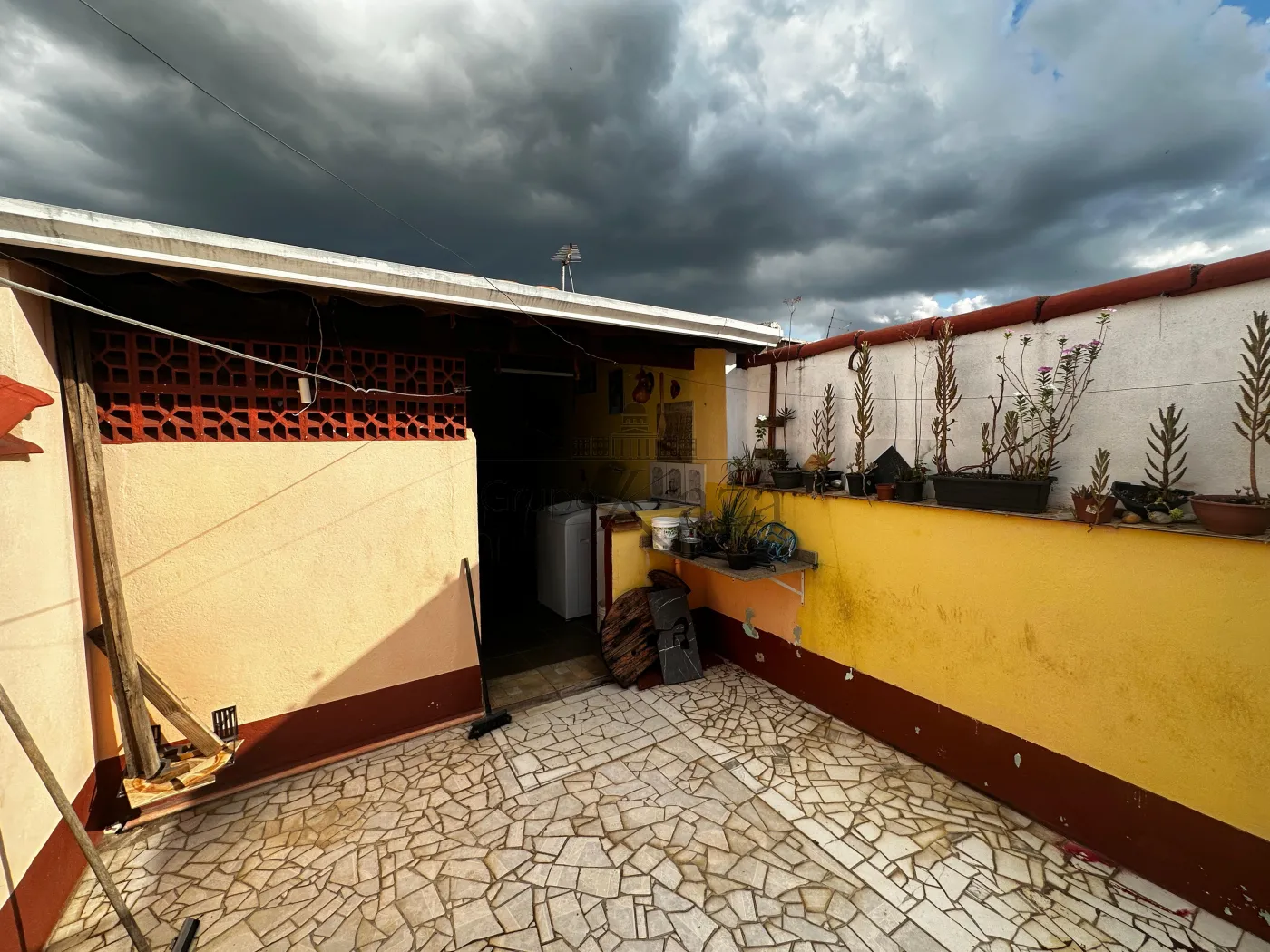 Foto 17 de Casa Padrão em Jardim Pararangaba, São José dos Campos - imagem 17