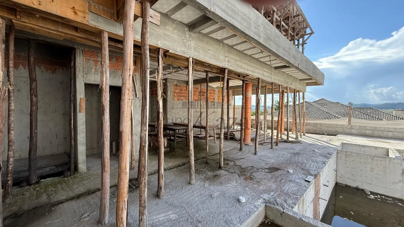 Foto 3 de Casa Casa em Construção Condomínio em Condomínio Residencial Jaguary, São José dos Campos - imagem 3