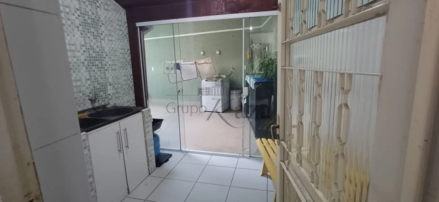 Foto 6 de Casa Sobrado em Residencial Santa Paula, Jacareí - imagem 6