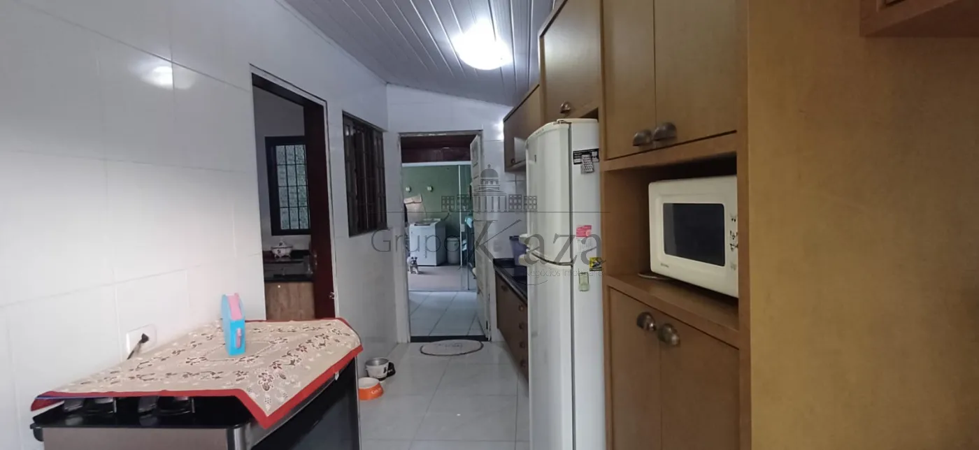 Foto 5 de Casa Sobrado em Residencial Santa Paula, Jacareí - imagem 5