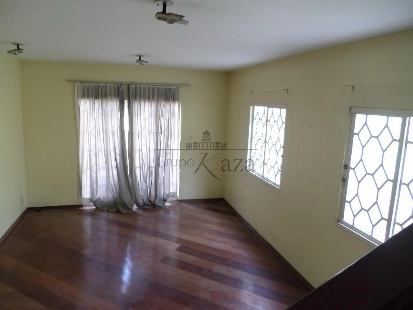 Foto 1 de Casa Comercial  Residencial em Vila Betânia, São José dos Campos - imagem 1