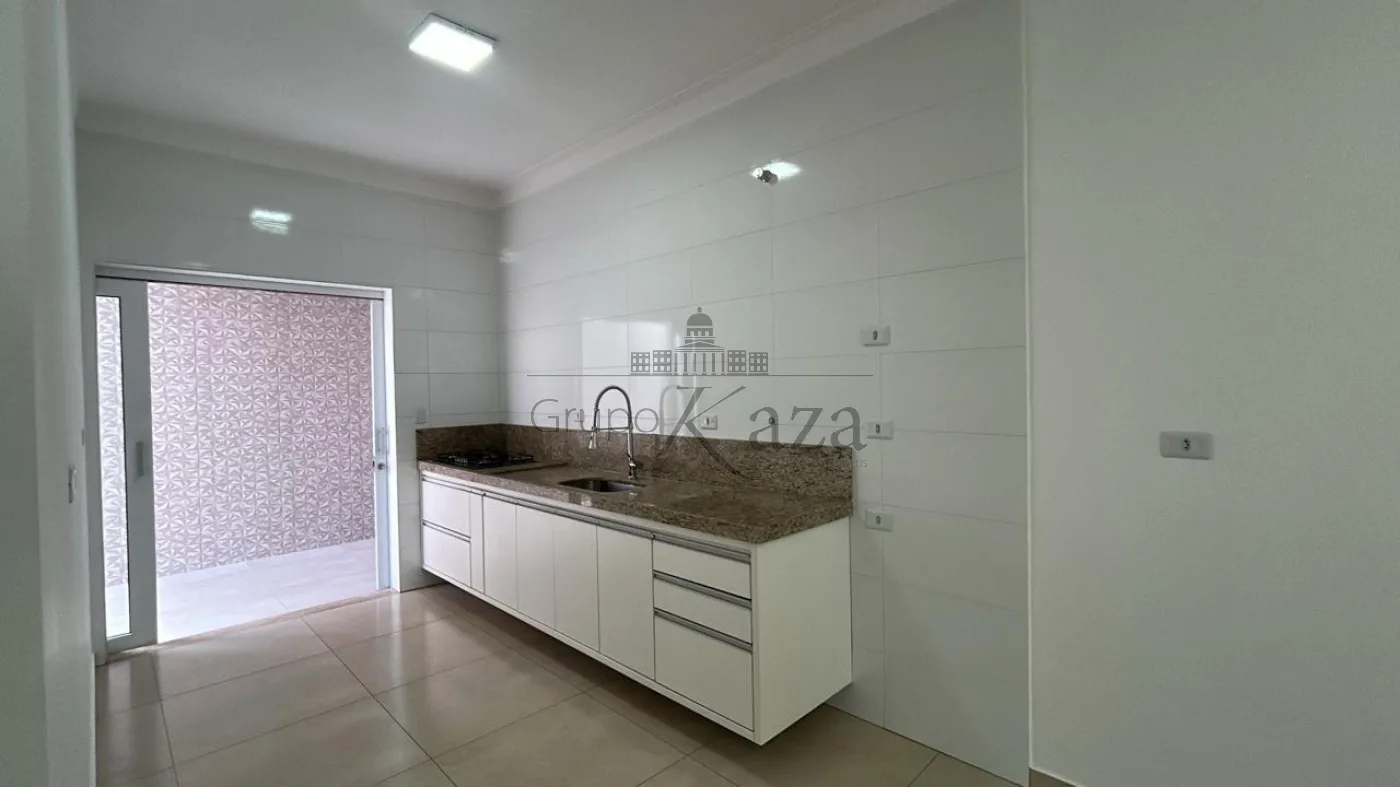 Foto 2 de Casa Padrão em Residencial Parque dos Sinos, Jacareí - imagem 2